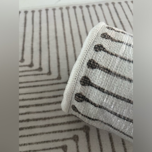 2 NEW RUGGABLE 2x3 washable Rugs + Pads Jonathan Adler Inkdrop Camel & Ivory - Picture 4 of 16